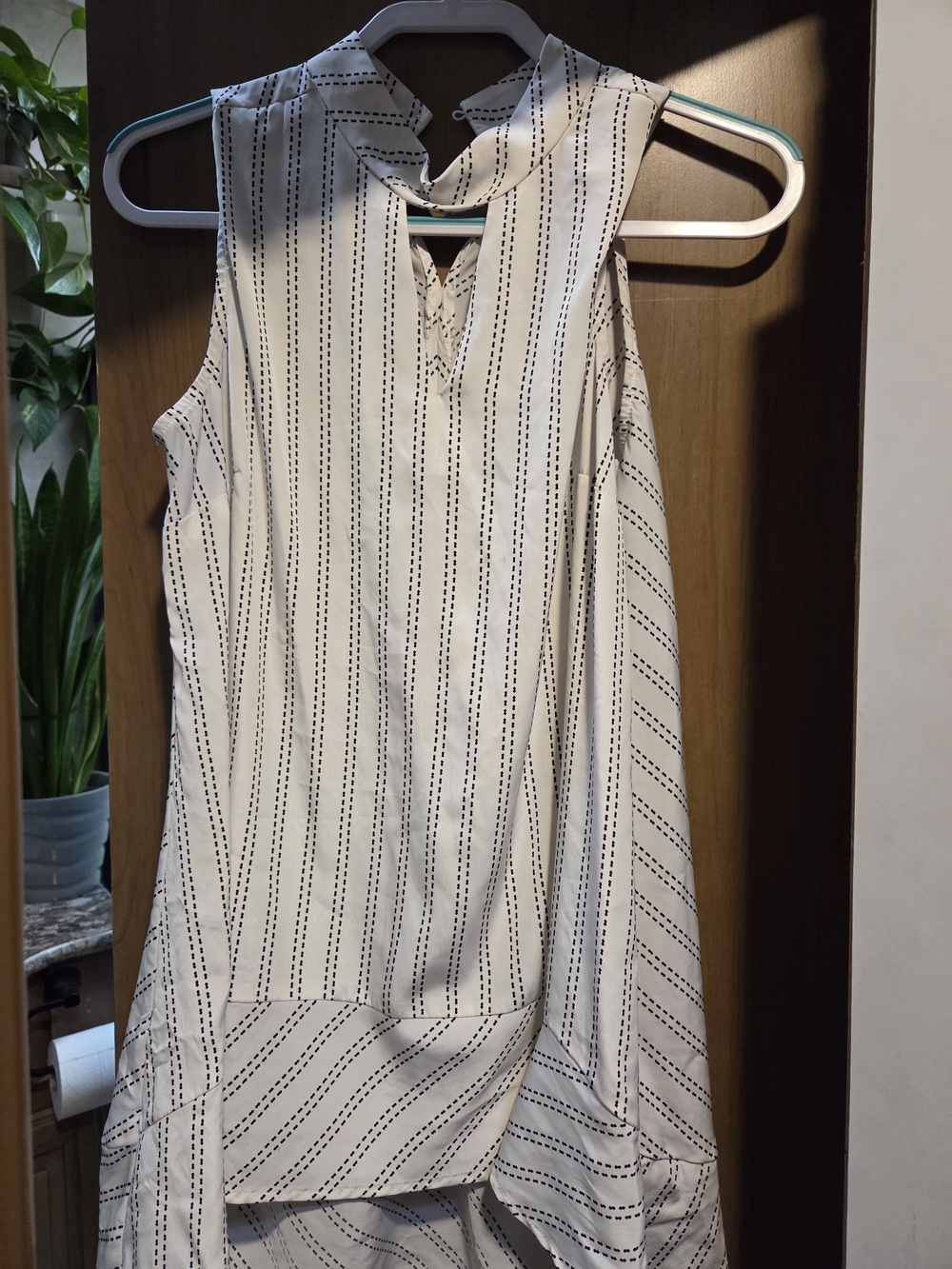 Chico's White Sleeveless V-Neck Tunic with Black Pinstripes